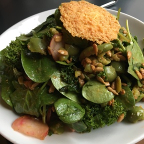 Gluten-free spinach salad from Tali