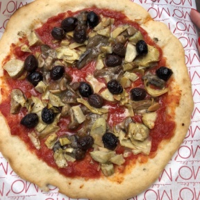 Gluten-free vegan pizza from Ribalta Mo
