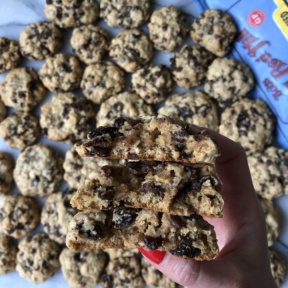 Chocolate Chip Oatmeal Raisin Cookies using Bob's Red Mill oats
