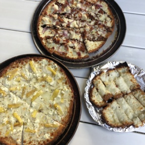 Gluten-free pizza and bread from Hanalei Bay Pizzeria