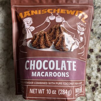 Gluten-free chocolate macaroons by Manischewitz